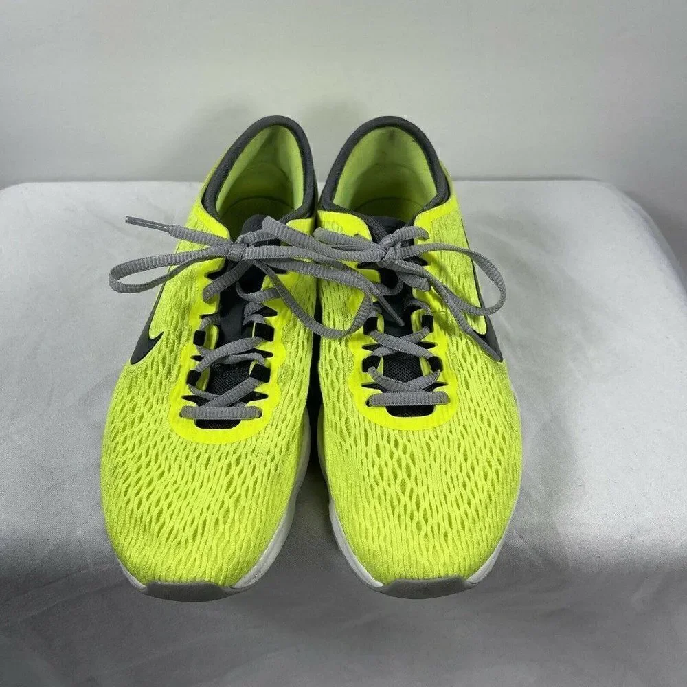 Nike womens zoom